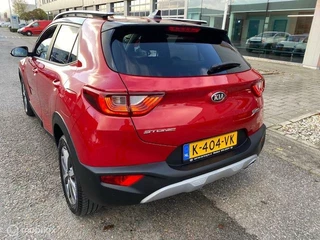 Kia Stonic Kia Stonic 1.0 Mild Hybride  T-GDI DynamicPlusLine 16 inch velgen & banden , Navigatie Appelcarp[lay, Bleutooth Priveglas , Electr. inklapbare spiegels , Parkeerhulp achter - afbeelding nr 3