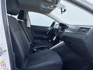 Volkswagen Polo Volkswagen Polo 1.0 TSI 95pk Comfortline | Navigatie | 2xPDC | Achteruitrijcamera - afbeelding nr 20