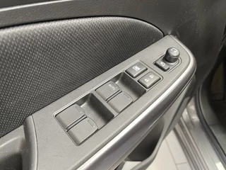Suzuki Swift Suzuki Swift 1.2 Style Hybrid [APPLE CARPLAY | CLIMATE CONTROL | ADAPTIEVE CR - afbeelding nr 27