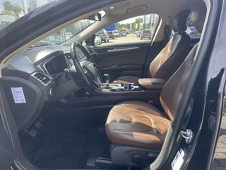 Ford Mondeo Ford Mondeo Wagon 1.5 TDCi Titanium 50% deal 4.975,- ACTIE Trekhaak / LMV / Leder / Stoelverwarming / Telefoon - afbeelding nr 2