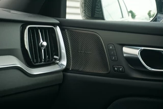 Volvo V60 Volvo V60 T6 PHEV Plus Dark ORG.NL! | TREKHAAK | HARMAN KARDON | PANO! - afbeelding nr 38