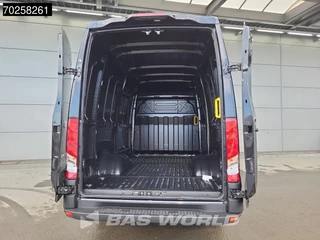 Iveco Daily Iveco Daily 35C21 3.0L Automaat 2025model L2H2 ACC Camera LED CarPlay Dubbellucht L2 12m3 Airco - afbeelding nr 8