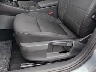 Škoda Superb 1.4 TSI 126pk Active Business | Origineel NL | Navi + Apple Carplay + Android Auto | Clima | Cruise | Pdc | Bluetooth Carkit+Streaming | Licht+Regensensor | Mistlampen | 16''lm | Trekhaak - afbeelding nr 25