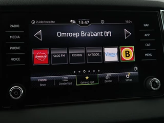 Škoda Karoq Skoda Karoq 1.0 TSI Business Edition | Panoramadak |  Stoelverwarming | Trekhaak | Carplay | Navigatie | Climate control | Parkeerhulp | Cruise control - afbeelding nr 22