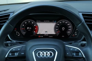 Audi Q3 Audi Q3 35 TFSI / 3x S-Line / 150PK / Automaat / Navi / Matrix LED / Keyless / 19