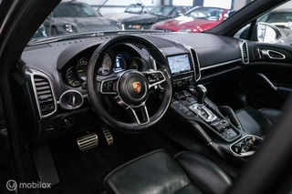 Porsche Cayenne Porsche Cayenne 3.0 S E-Hybrid 416 pk | NL auto NAP | Rijklaarprijs | Bose | Panoramadak | 21 inch | Meteorgrey | - afbeelding nr 4