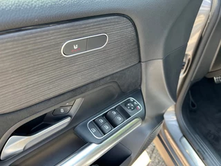 Mercedes-Benz GLA Mercedes-Benz GLA GLA 250e AMG int + ext Pano dak - afbeelding nr 9