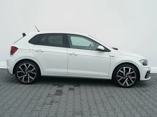 Volkswagen Polo Volkswagen Polo 2.0 TSI GTI 200pk DSG | Full LED | Carplay | Virtual cockpit - afbeelding nr 15