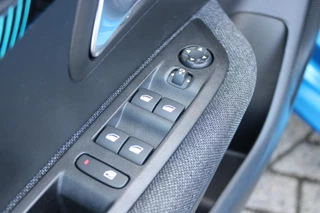 Peugeot e-208 Peugeot e-208 EV STYLE 136PK 50 kWh | 3-FASE | ACHTERUITRIJ CAMERA | DAB+ RADIO | CLIMATE CONTROL | CRUISE CONTROL | LICHTMETALEN VELGEN | APPLE CARPLAY/ANDROID AUTO | KEYLESS START | LED KOPLAMPEN | - afbeelding nr 15
