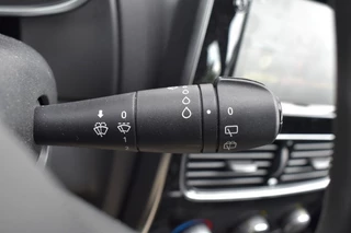 Renault Clio Renault Clio ESTATE 0.9 TCE ZEN / NL AUTO / NAVI / PDC / TREKHAAK - afbeelding nr 19