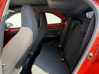 Toyota Aygo Toyota Aygo X 1.0 VVT-i MT Premium Limited Carbrio Keyless Led Navi - afbeelding nr 23