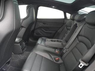 Porsche Taycan Porsche Taycan Performance 84 kWh ORIG. NL. NAP KM. | 360 CAMERA | MEMORY SEAT - afbeelding nr 23