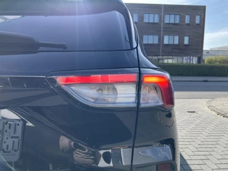 Ford Kuga Ford Kuga 2.5 PHEV ST-Line X | Afneembare trekhaak | Adaptive cruise control | Head up Display | Winter Pack | Elektrische achterklep | 1.500 kg trekgewicht | Bang&Olufsen - afbeelding nr 7