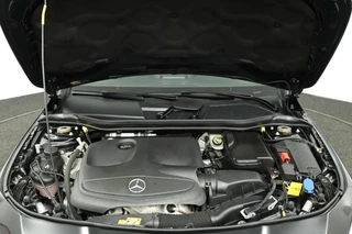 Mercedes-Benz CLA Mercedes CLA-klasse 180 Sport Automaat Airco Cruise Panodak - afbeelding nr 29