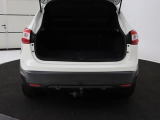 Nissan QASHQAI Nissan Qashqai 1.2 N-Connecta | Panoramadak | Trekhaak |  360 Camera | Navigatie | Bluetooth | Climate control | Cruise control - afbeelding nr 9
