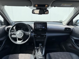 Toyota Yaris Toyota Yaris 1.5 Hyb. Executive PDC Navi 10 Jaar Garantie! - afbeelding nr 3