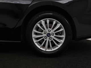 Ford Focus Ford Focus 1.0 EcoBoost Titanium X Business | Automaat |  Stoel & Stuurverwarming | Camera | Trekhaak | Adaptive cruise | LED - afbeelding nr 31