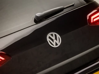 Volkswagen Golf Automaat (APPLE CARPLAY, CLIMATE, STOELVERWARMING, SPORTSTOELEN, LM VELGEN, GETINT GLAS, CRUISE, NIEUWSTAAT) - afbeelding nr 29