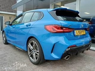 BMW 1 Serie BMW M135i xDrive 306pk/19dkm!/2021/306pk/High Executive - afbeelding nr 16