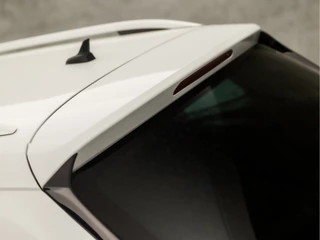 Škoda Karoq Automaat (APPLE CARPLAY, GROOT NAVI, CAMERA, LEDER/ALCANTARA, STOELVERWARMING, SPORTSTOELEN, ADAPTIVE CRUISE, GETINT GLAS, PARKEERSENSOREN, LED KOPLAMPEN, NIEUWE APK, NIEUWSTAAT) - afbeelding nr 30