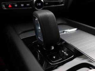 Volvo XC60 Volvo XC60 T6 PLUG-IN HYBRID LONG RANGE ULTIMATE DARK LUCHTVERING BOWERS&WI - afbeelding nr 13