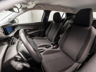 Peugeot 2008 Peugeot 2008 1.2 PureTech Sport Automaat (APPLE CARPLAY, GROOT NAVI, 360 CAMERA, LM VELGEN, SPORTSTOELEN, CRUISE, LANE ASSIST, NIEUWE APK, NIEUWSTAAT) - afbeelding nr 14
