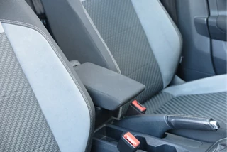 Volkswagen Polo Pano dak,Led, Adaptive cruise , Navigatie via Carplay, Buitenspiegels inklapbaar, etc. prijs rijklaar. - afbeelding nr 25