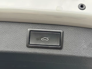 Škoda Kodiaq Skoda Kodiaq 1.5 TSI Sportline Automaat | Trekhaak uitklapbaar | Grootscherm navigatiesysteem | Stoelverwarming | Adaptieve cruise control | Dode hoek detectie | Canton HiFi | LED | Achteruitrijcamera | Parkeersensoren voor en achter - afbeelding nr 49