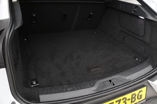 Jaguar I-PACE Jaguar I-PACE EV400 SE 90 kWh | Panoramadak | Leder |  Stoelverwarming | Carplay | Meridian Surround | Camera | Park Assist | Full LED - afbeelding nr 13