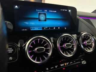 Mercedes-Benz GLA Mercedes-Benz GLA 180 BNS SOL. AMG-LINE l STOELVER l CAMERA l SFEERVERL l 19INCH l - afbeelding nr 27