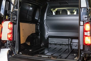 Peugeot Expert Peugeot Expert DC 2.0 180PK aut. | Leder | JH84 Edition | 20