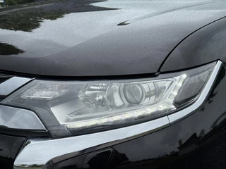 Mitsubishi Outlander Mitsubishi Outlander 2.0 PHEV Executive Edition Navi,Camera,Alcantara,Trekhaak,Stoelverkoeling,Stoelverwarming,Pdc V+A,Clima,Cruise,Dealer Onderhouden,Nieuwe Apk bij Aflevering - afbeelding nr 30