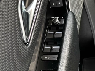 Land Rover Range Rover Velar Land Rover Range Rover Velar 2.0 I4 AWD R-DYNAMIC HSE, NL AUTO, NAP, BTW AUTO, EURO 6, PANO, LEDER, NAVI, MERIDIAN, VIRTUAL, LUCHTVERING, STOELVERWARMING, ELEKTRISCHE STOELEN - afbeelding nr 45