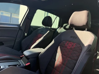 Volkswagen Golf Volkswagen GOLF 2.0 TSI GTI TCR AKRA/PANO/CAMERA/ACC/MATRIX - afbeelding nr 46