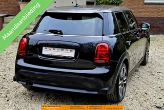 MINI Cooper Mini 1.5 Cooper Business Camden Edition 5drs Sportstoelen Leer  Navigatie - afbeelding nr 12