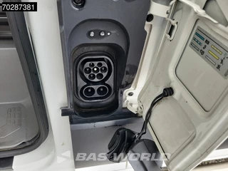Volkswagen Crafter Volkswagen E-Crafter 136pk Elektrisch 115km WLTP 36kWh L3H3 LED Navi Airco Cruise Camera Parkeersensoren L2H2 12m3 Airco Cruise control - afbeelding nr 20