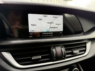 Alfa Romeo Stelvio Alfa Romeo Stelvio 2.2d AWD Autom Led Cruise Carplay Camera 2018 Vol Opties Eerste Eigenaar Hoge Instap - afbeelding nr 6