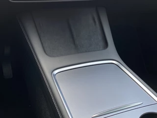Tesla Model Y Tesla Model Y RWD 58 kWh - afbeelding nr 27