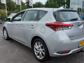 Toyota Auris Toyota Auris 1.2T 116pk Aspiration 5-Deurs | Origineel NL | 1300kg Trekgewicht | Navi | Clima | Cruise | Achteruitrijcamera | Rijstrook+Licht+Regensensor | Mistlampen | 16''lm | Trekhaak - afbeelding nr 36