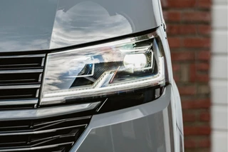 Volkswagen Caravelle Volkswagen Caravelle T6.1 2.0 TDI 204 PK DSG L2H1 DUB/CAB A-KLEP ACC | ALPINE Audio | Leder | Side Assist | Alcantara hemel bekleding | LED | - afbeelding nr 4