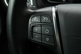 Volvo V40 Volvo V40 2.0 T2 Nordic+ | Stoelverwarming | Full LED |  Camera | Standkachel | Navigatie | Bluetooth | Climate control | Cruise control - afbeelding nr 12