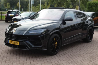 Lamborghini Urus Lamborghini Urus 4.0 V8 / NL Auto! / Full Carbon / Keramisch / B&O / Pano / 360Camera / Head-up / 23'' / Stoelventilatie / Massage - afbeelding nr 6