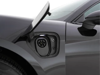 Porsche Taycan Aut. *PANO | HEAT-PUMP | SPORT-CHRONO-PACK | LEATHER-MICROFIBRE | FULL-LED | MEMORY-PACK | BOSE-SOUND | AIR-SUSPENSION | BLINDSPOT | HEATED-SPORT-SEATS | CAMERA | DAB+ | ECC | PDC | 20''ALU* - afbeelding nr 33