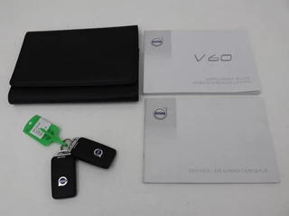 Volvo V60 Volvo V60 2.0 T4 Sport | Stoelverwarming | Trekhaak |  Xenon | Navigatie | Leder/Alcantara | PDC | Climate control | Cruise control | Bluetooth - afbeelding nr 16