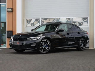 BMW 3 Serie BMW 3-serie 330e High Executive M-sport | Schuif/ kanteldak - afbeelding nr 51