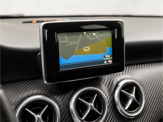Mercedes-Benz A-Klasse (NAVIGATIE, NAP, LEDER/ALCANTARA, XENON, CRUISE, SPORTSTOELEN, PARKEERSENSOREN, NIEUWE APK, NIEUWSTAAT) - afbeelding nr 8