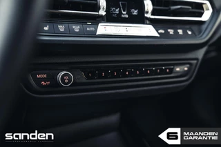 BMW 1 Serie BMW 1-serie M135i xDrive|individual color|H&R|gele DRL|concaver - afbeelding nr 51