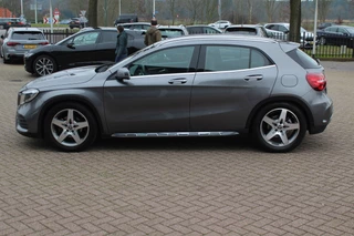 Mercedes-Benz GLA Mercedes-Benz GLA 180 Business Solution AMG / Camera / Apple CarPlay / Half leder / 19'' / Navigatie / Stoelverwarming / Cruise Control - afbeelding nr 7