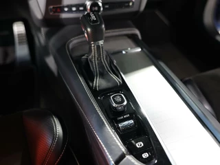 Volvo V90 Volvo V90 2.0 T4 R-DESIGN / DEALER ONDH / SCANDINAVIAN LINE / CARPLAY / WINTERSET / 18