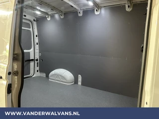 Volkswagen Crafter Volkswagen Crafter 2.0 TDI 141pk L3H3 L2H2 Euro6 Airco | Camera | Apple Carplay | Cruisecontrol Android Auto, Chauffeursstoel - afbeelding nr 11